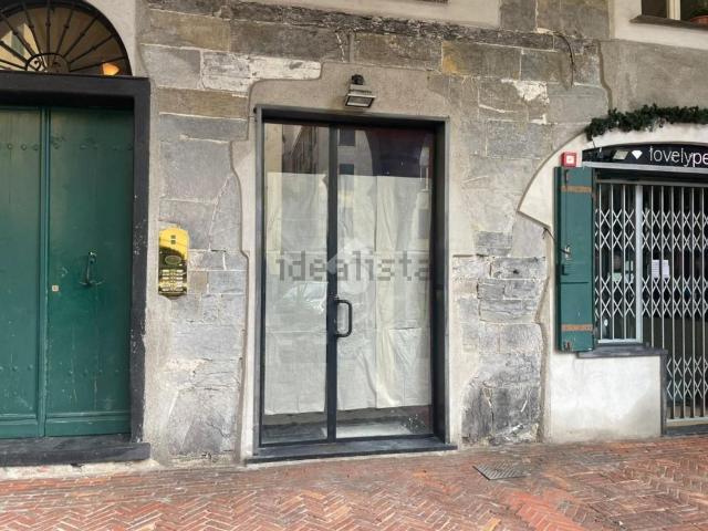 Locale in vendita di 70 m² in Via Ravaschieri