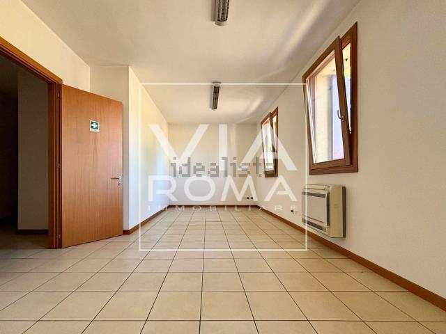Locale in vendita di 70 m² in Via Roma