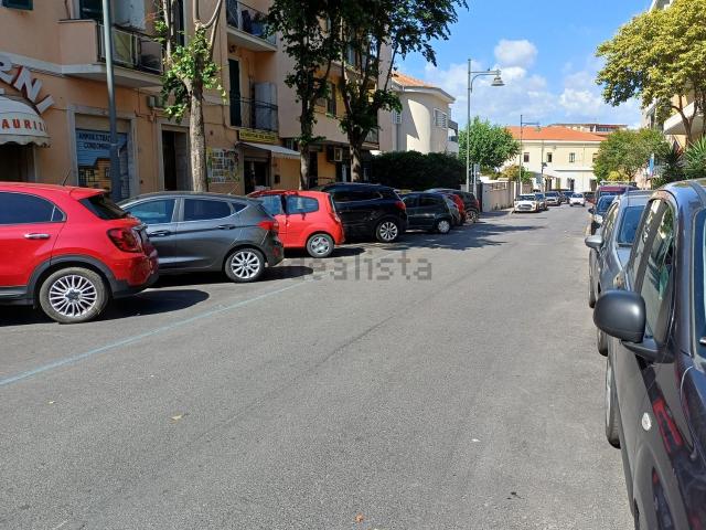 Locale in vendita di 70 m² in Via San Francesco D&apos Assisi