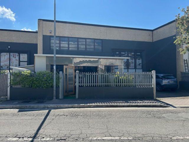 Locale in vendita di 70 m² in Via Signorini