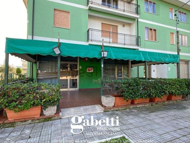 Locale in vendita di 70 m² in Viale dei Pioppi, 80