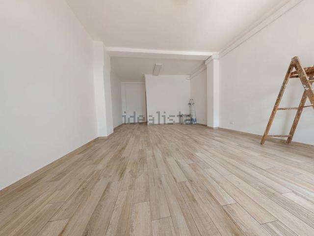 Locale in vendita di 70 m²