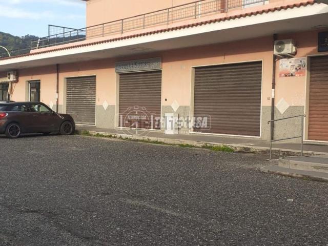 Locale in vendita di 70 m²