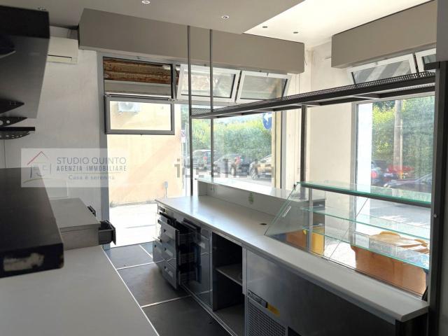 Locale in vendita di 70 m²