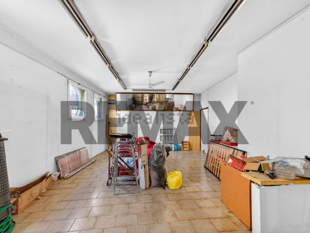 Locale in vendita di 70 m²