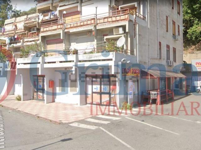 Locale in vendita di 720 m² in Contrada Avarna