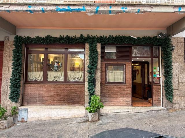Locale in vendita di 72 m² in Via Andrea Busiri Vici, 48