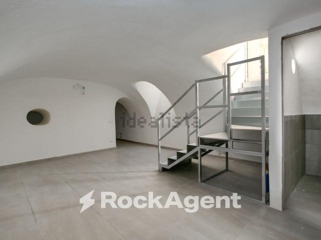 Locale in vendita di 72 m² in Via dei Quattro Cantoni, 9