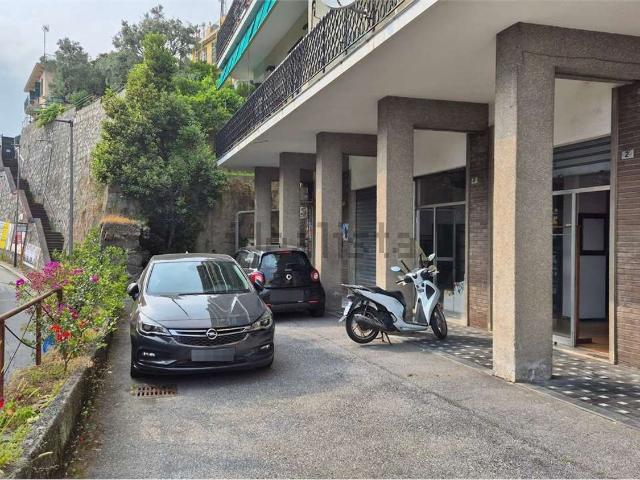 Locale in vendita di 72 m² in Via Giuseppe Mendozza