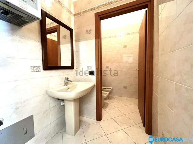 Locale in vendita di 72 m² in Via Lama di Quartirolo
