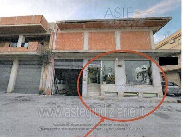 Locale in vendita di 72 m² in Via Lazio