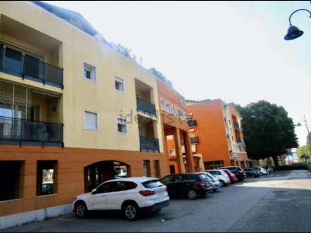 Locale in vendita di 77 m² in Piazzale Mariano Rumor