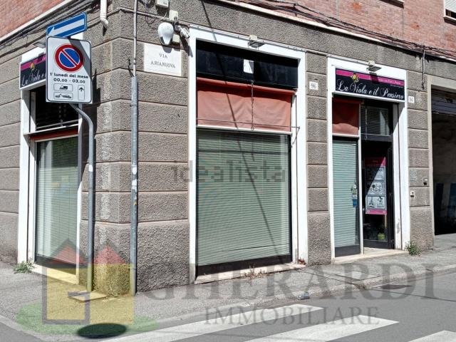 Locale in vendita di 77 m² in Via Arianuova, 92