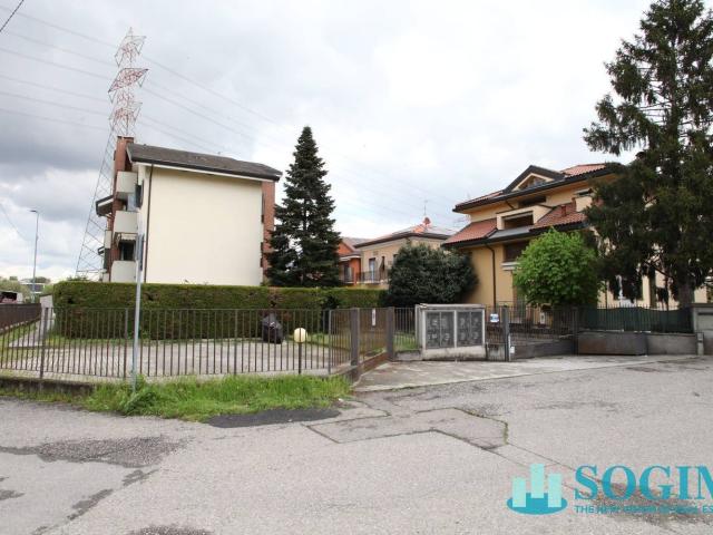 Locale in vendita di 74 m² in Via Don Giovanni Minzoni