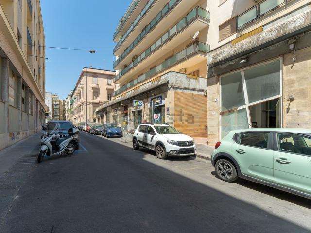 Locale in vendita di 74 m² in Via Francesco Riso, 72