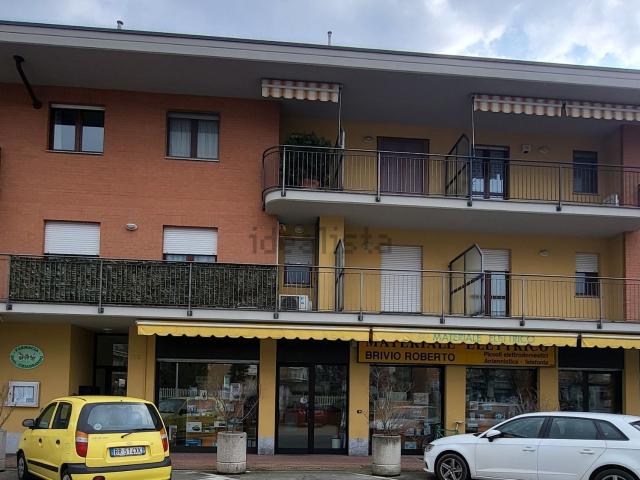 Locale in vendita di 74 m² in Via Pinerolo, 137