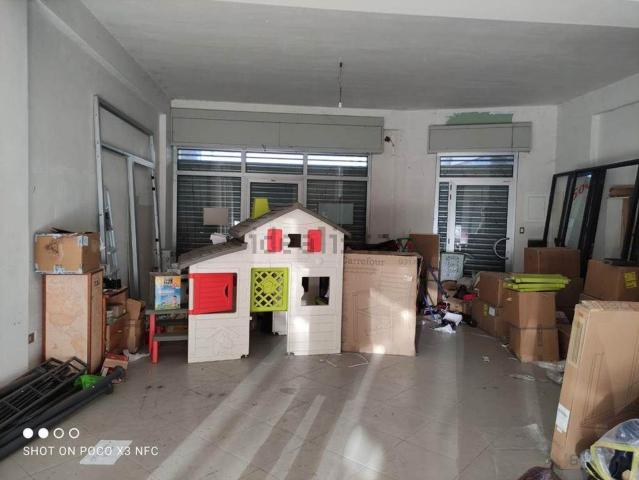 Locale in vendita di 74 m²