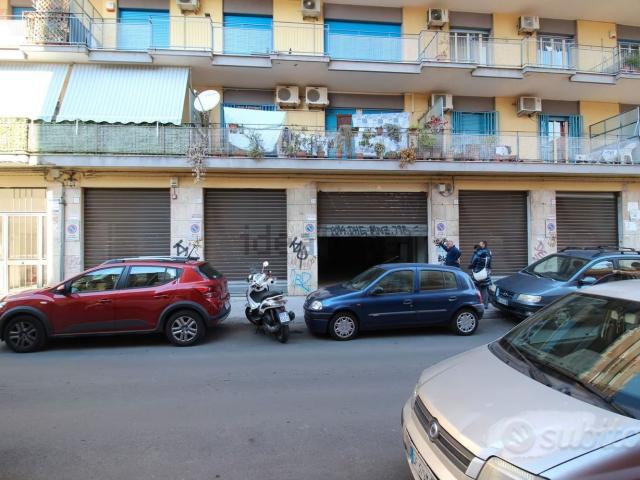 Locale in vendita di 750 m² in Via Gorizia, 33
