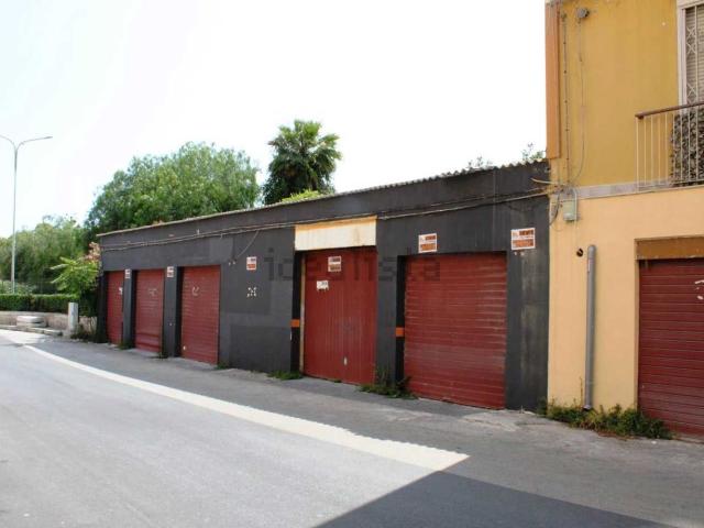Locale in vendita di 750 m² in Via Padova