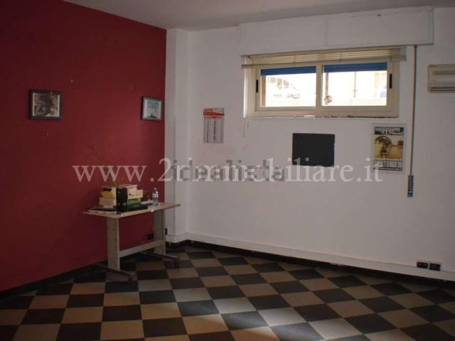 Locale in vendita di 75 m² in Corso Umberto I