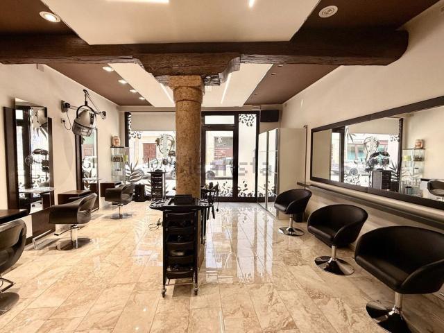 Locale in vendita di 75 m² in Via Cavour