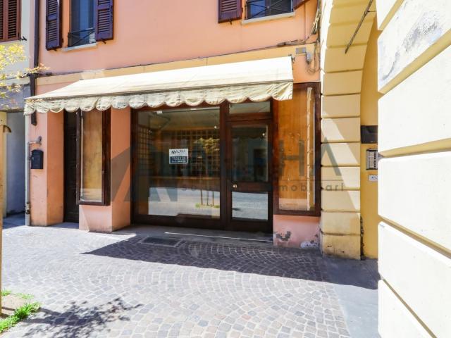 Locale in vendita di 75 m² in Via Cavour