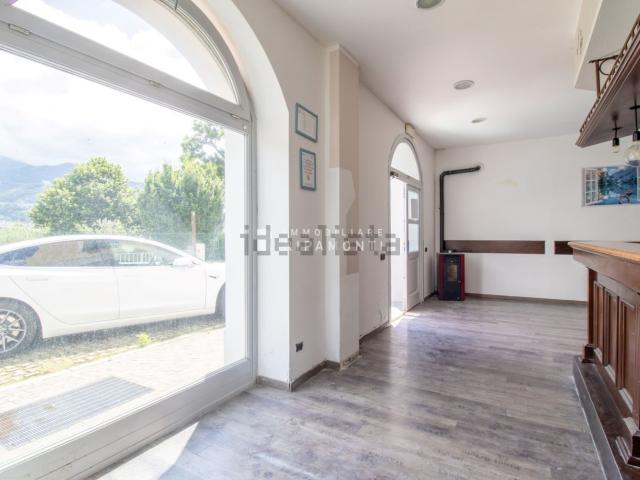 Locale in vendita di 75 m² in Via Cesare Cantù, 4