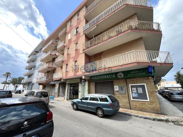 Locale in vendita di 75 m² in Via Fiume, 46