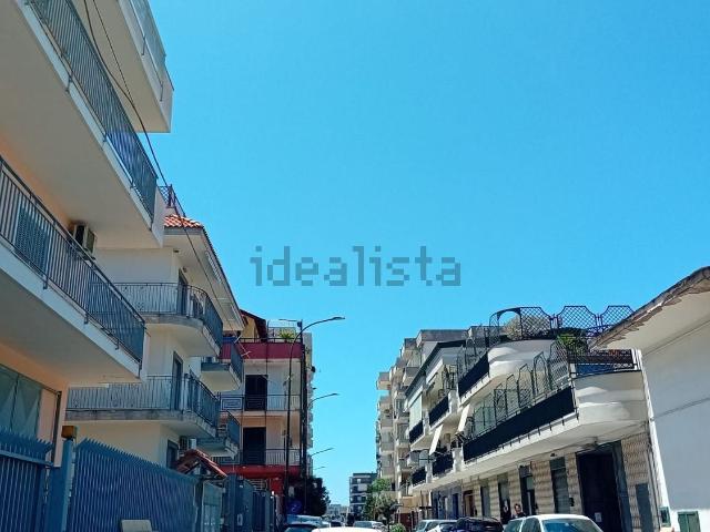 Locale in vendita di 75 m² in Via Gennaro Mitilini