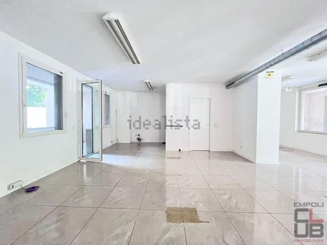 Locale in vendita di 75 m² in Via Giuseppe Mazzini, 17