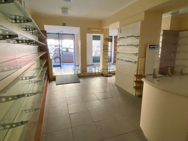 Locale in vendita di 75 m² in Via Murcarolo 59, 59