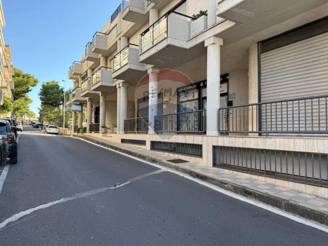 Locale in vendita di 75 m² in Via Scaletta, 22
