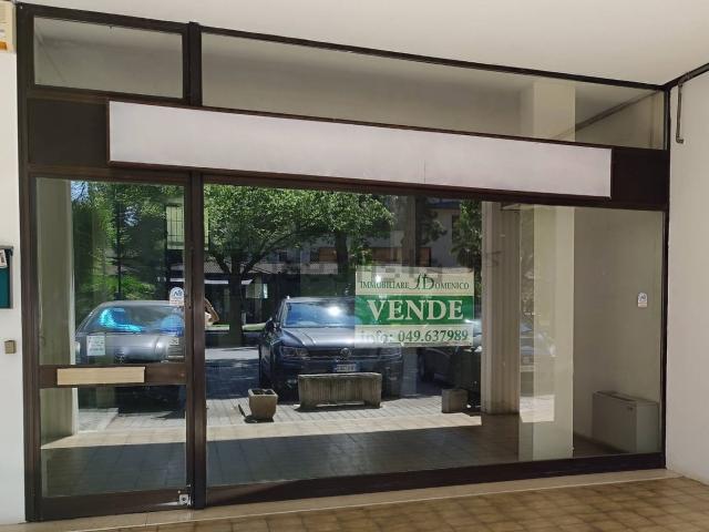Locale in vendita di 75 m² in Via San Giuseppe