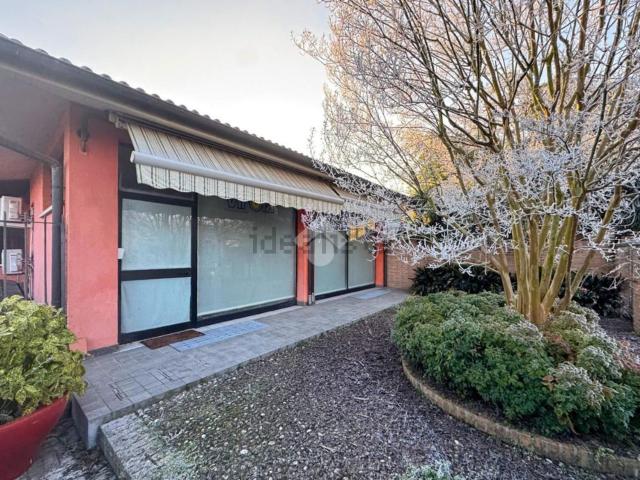 Locale in vendita di 75 m² in Via San Rocco, 27