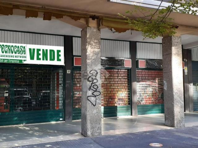 Locale in vendita di 75 m² in Viale Bolivia, 1