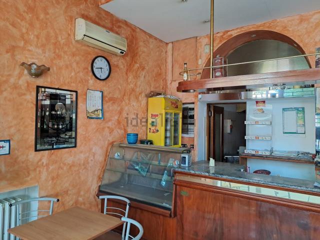 Locale in vendita di 75 m² in Viale della Rimembranza, 141
