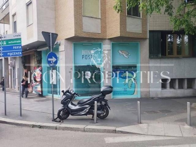 Locale in vendita di 76 m² in Via Francesco Cherubini, 3