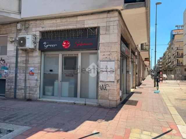 Locale in vendita di 76 m² in Via Monte Grappa, 201