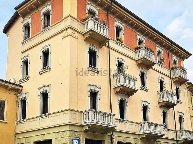 Locale in vendita di 76 m² in Via Redentore, 9