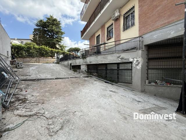 Locale in vendita di 770 m² in Via Lamberto da Fagnano