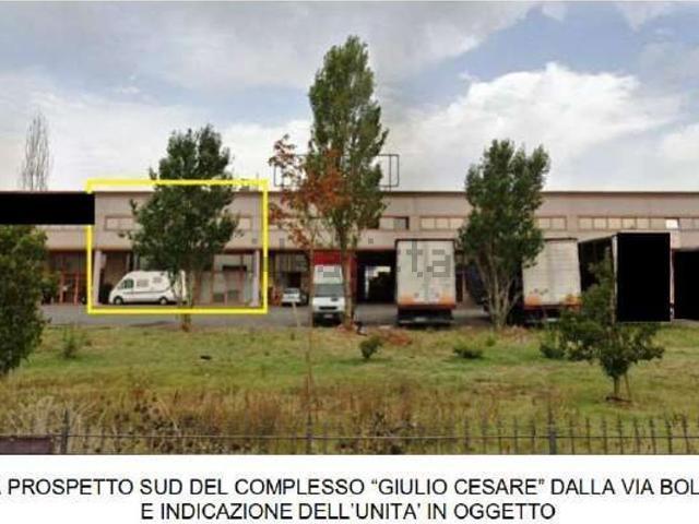 Locale in vendita di 777 m² in Via dell&apos Industria, 13