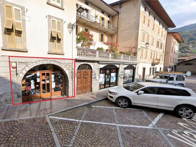 Locale in vendita di 78 m² in Piazza Zignoni, 39