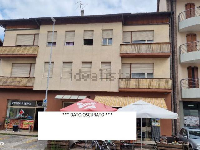 Locale in vendita di 78 m² in Via Giacomo Matteotti, 30