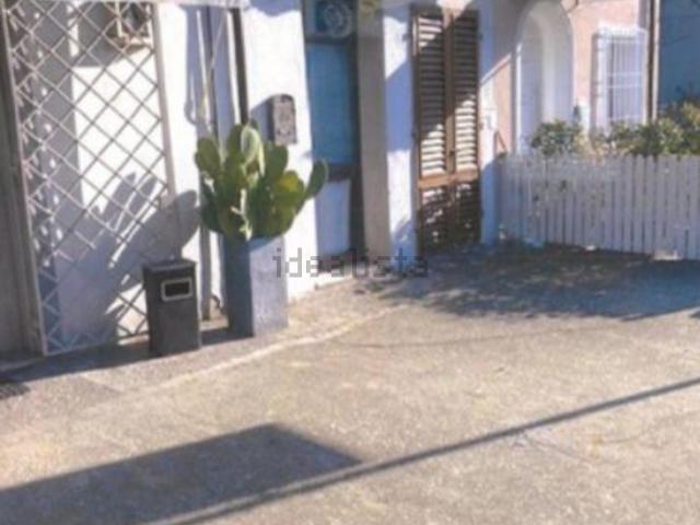 Locale in vendita di 78 m² in Via Statale