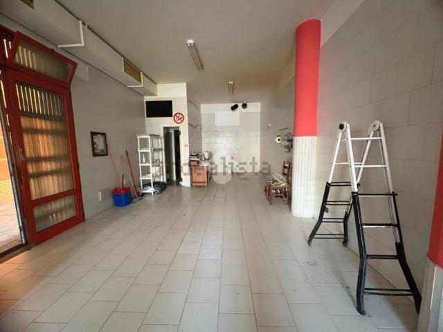 Locale in vendita di 78 m² in Viale XXIII Settembre 1845, 126