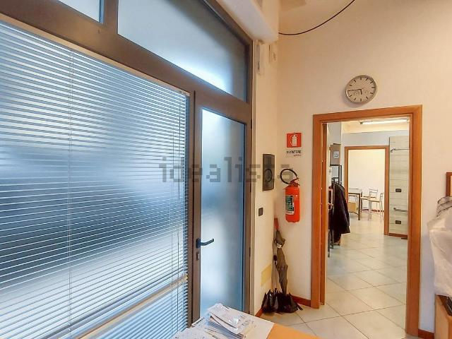 Locale in vendita di 83 m² in Via Apparizione