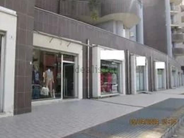 Locale in vendita di 83 m² in Via Felice Fiore