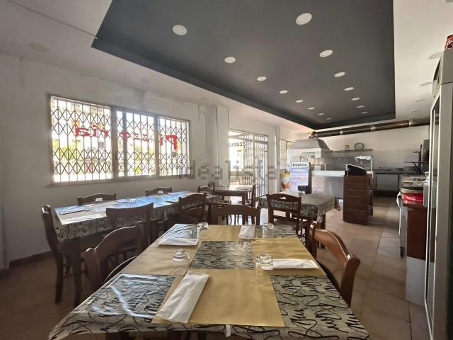 Locale in vendita di 83 m² in Via Lauro, 159