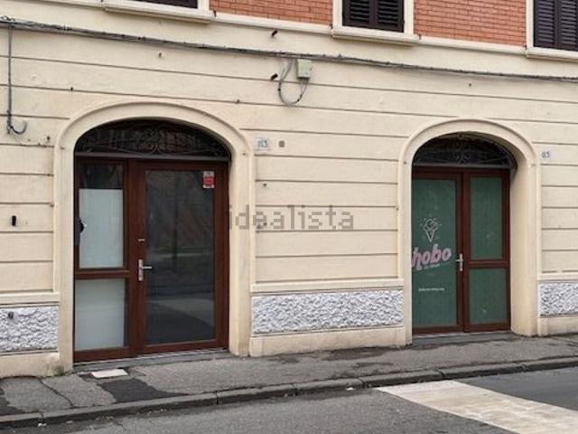 Locale in vendita di 83 m² in Via Montebello, 113