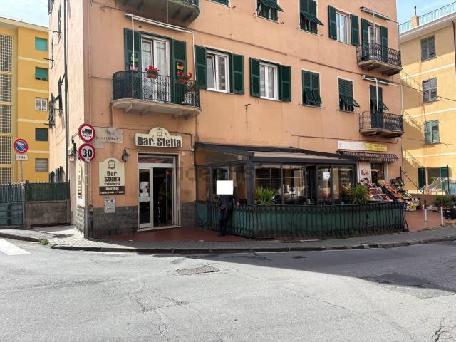 Locale in vendita di 83 m² in Via Posalunga